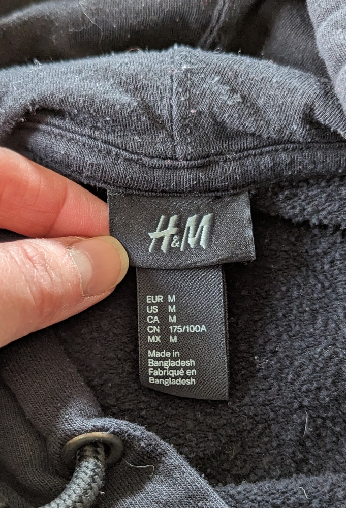 H&M Black Gold Graphic Celebrate Hoodie Sweatshirt Men's Size Medium - Picture 3 of 7